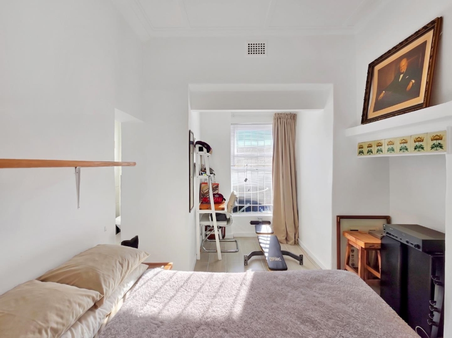 2 Bedroom Property for Sale in Sea Point Western Cape